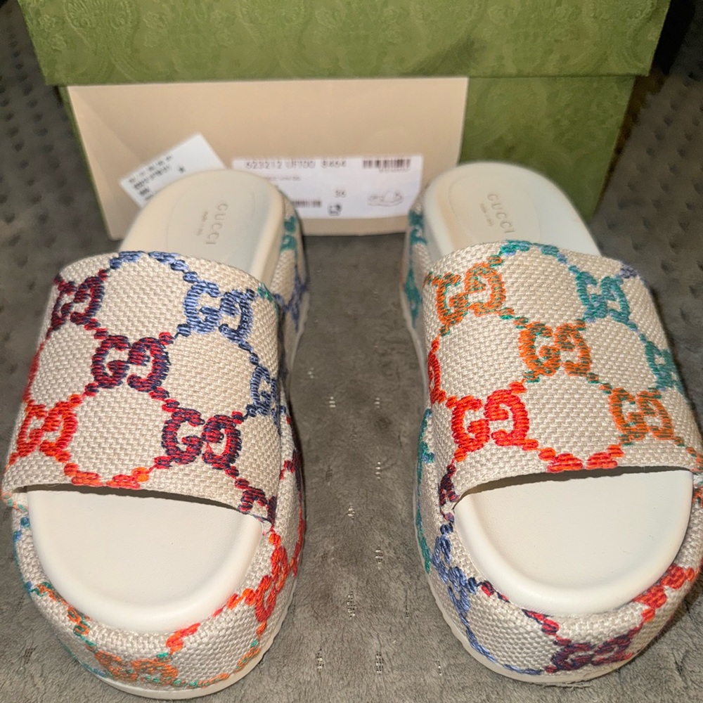 Gucci Women Multicolor Slide Sandals